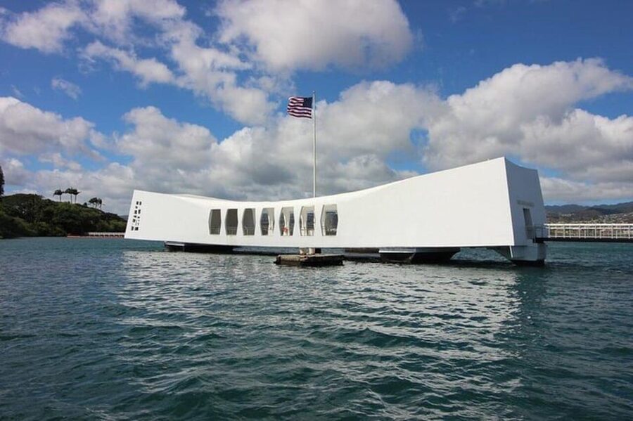 Honolulu: Pearl Harbor USS Arizona Memorial Tour - The boat ride to the Arizona Memorial
