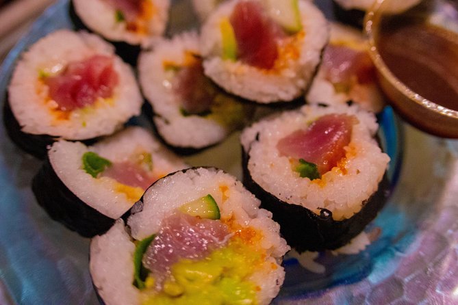 Honolulu's Walking Food Tour - Why the guide matters