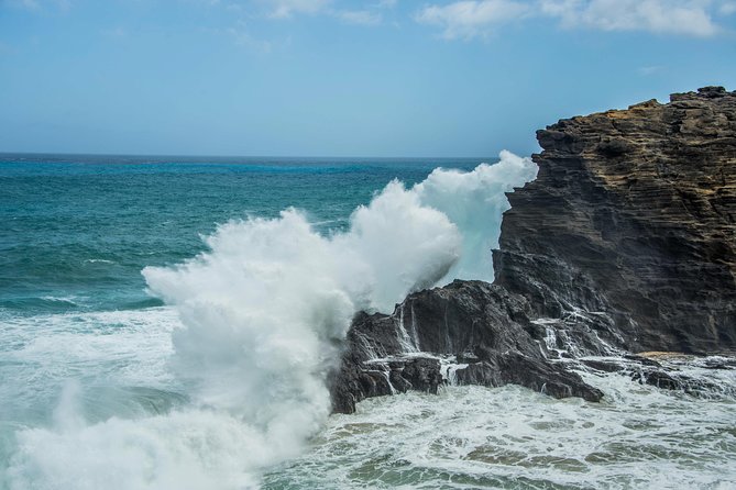 Honolulu Sea-Cliff with Sunset Photo Adventure - China Walls is the evening payoff