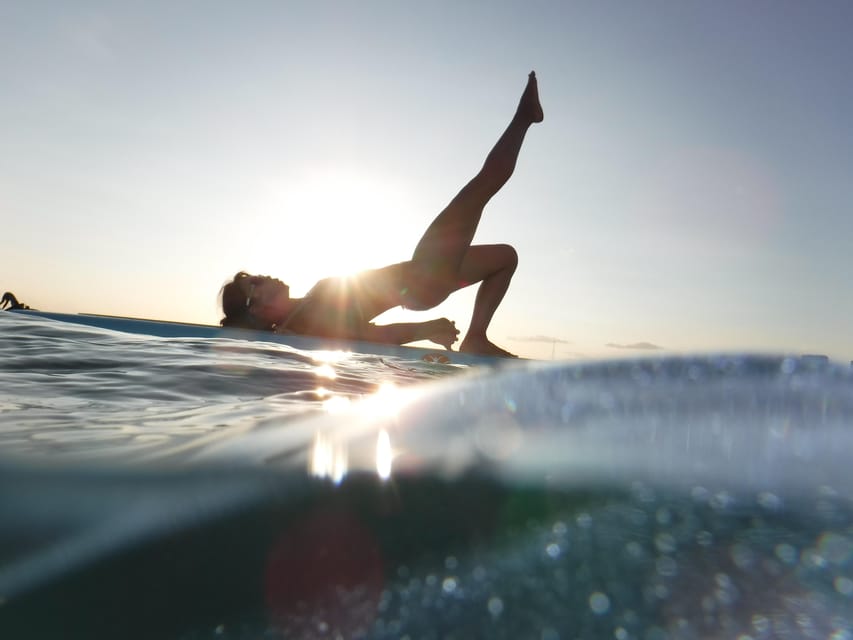 Honolulu: SUP (Standup Paddleboard) Yoga Class - Beginning with seated meditation