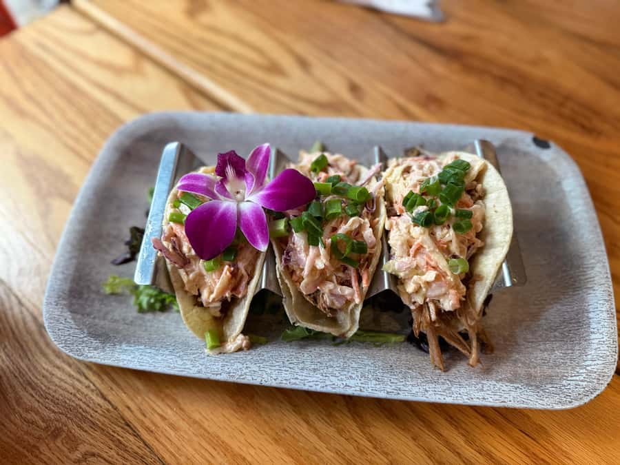 Honolulu: Waikiki Food Tour with Local Guide - Hawaiian BBQ and everyday comfort food