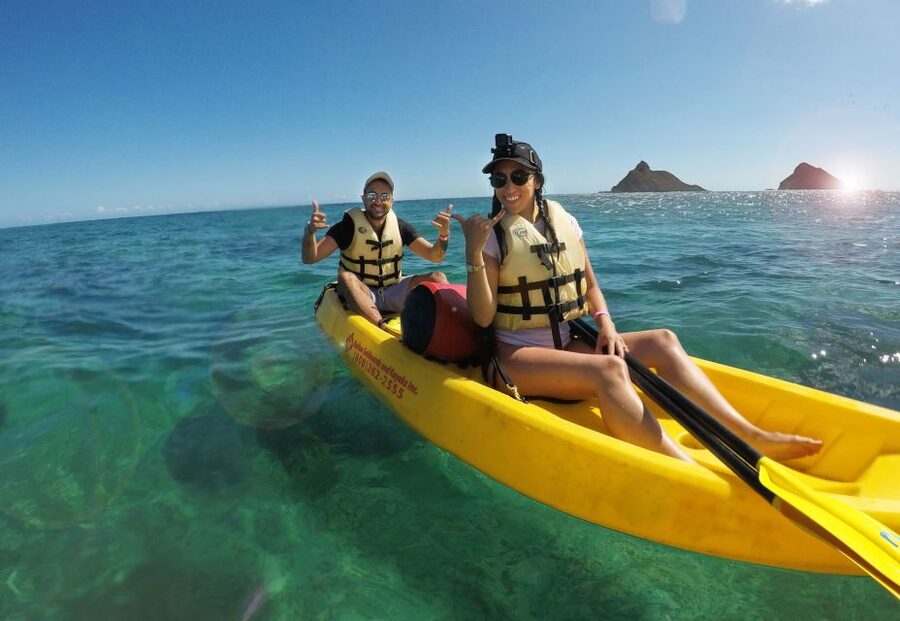 Kailua: Mokulua Islands Guided Kayak and Snorkeling Tour - Landing on Moku Nui and finding Queen’s Bath