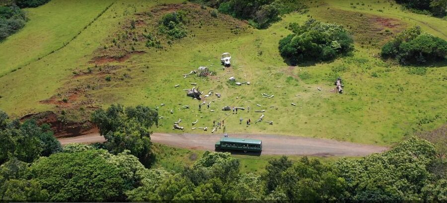 Kaneohe: Kualoa Ranch Hollywood Film Locations Tour by Bus - Boarding the Vintage Bus at Kualoa Ranch