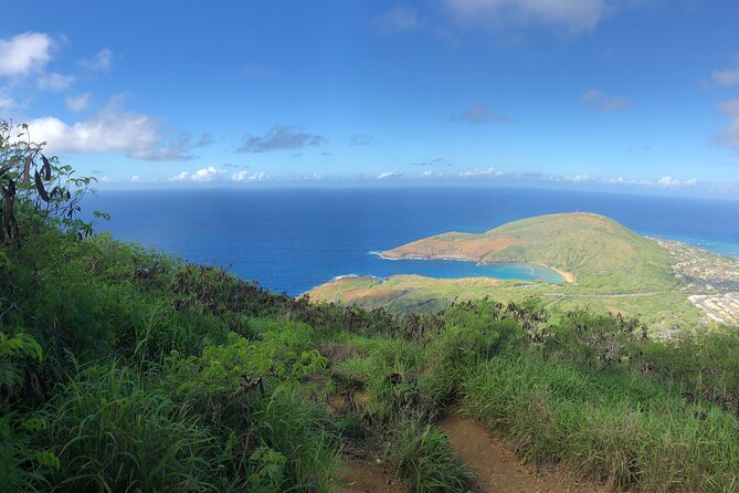 Koko Head E-Bike Ride and Hike Tour - Through Kahala, Honolulu’s polished residential side
