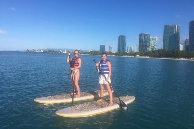 Magic Island Honolulu Stand Up Paddling - Turtles, Fish, and the Local Environment