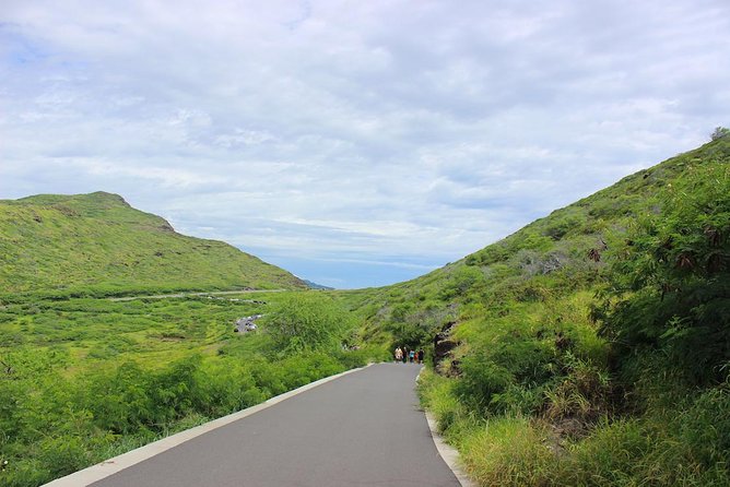 Makapu’u Lighthouse Trail and Shuttle Service - The lighthouse is the subject, not the destination