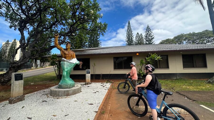 Manoa Falls eBike to Hike - What the guide adds to the ride and hike