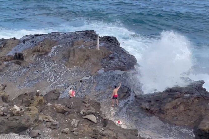 Next Level Oahu Circle Island Tour Snorkel w/Turtles and Byodo-In - Chinaman’s Hat and the North Shore food stops