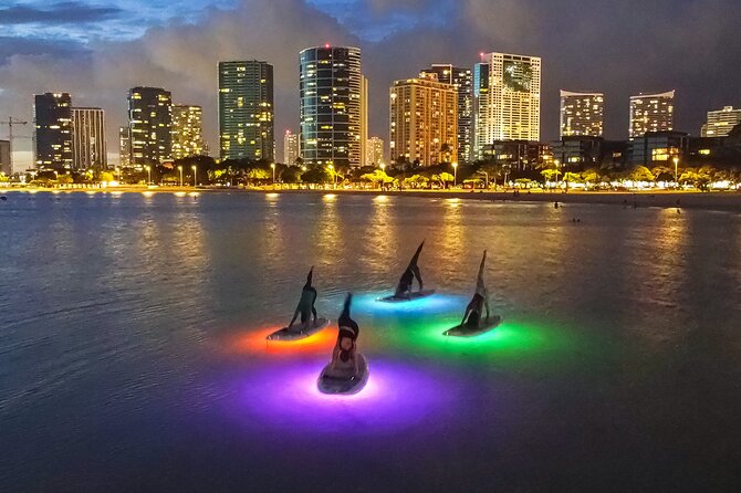 Night SUP Yoga and Fireworks at Magic Island - Names and teaching style to know