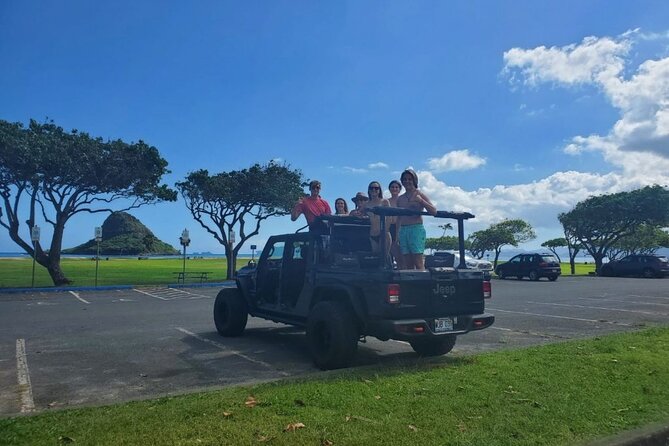 Northshore ocean adventure and circle islandJeep Tour- Guaranteed to see turtles - Waimea Valley and the story of Oahu