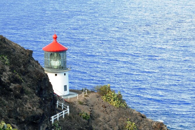 O‘ahu Highlights Private Guided Tour: Landmarks & Architecture - Aliʻiolani Hale and Kamehameha the Great