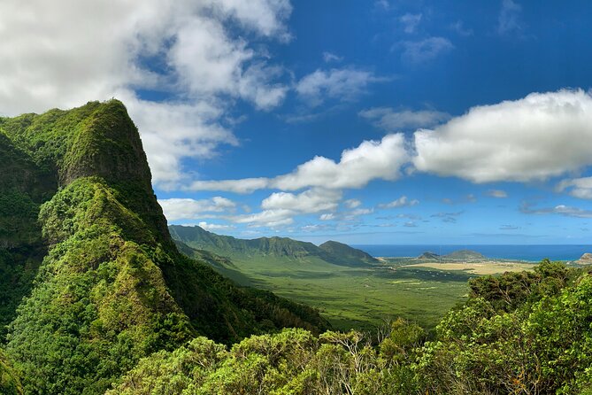 O‘ahu Highlights Private Guided Tour: Landmarks & Architecture - Nuʻuanu Pali, cliffs, and difficult history