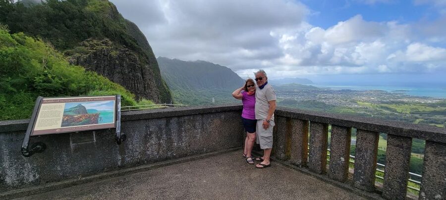 Oahu: 5 Hour Exclusive Car & Driver - ETOHI - Byodo-In Temple as the quiet pause