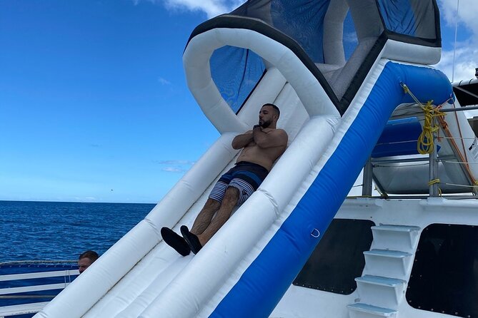 Oahu 5-in-1 Deluxe Cruise: Turtle Snorkeling & Ocean Activities - Food, drinks, and what to bring