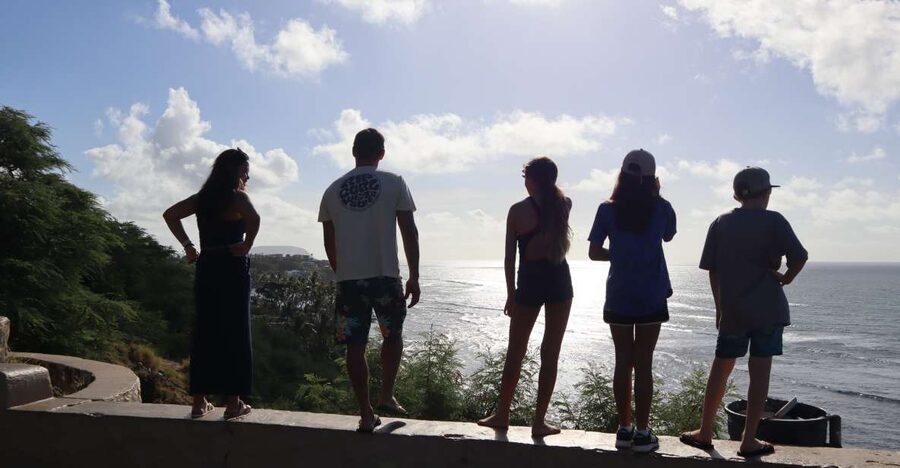Oahu: Active Circle Island Tour - Macadamia nuts and China Man’s Hat