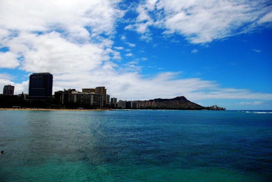 Oahu Boat Cruise to Diamond Head - What the one-hour cruise feels like