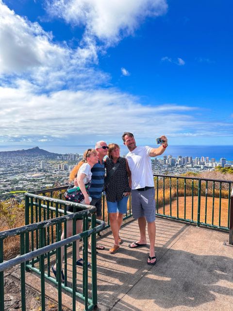 Oahu Circle Island Tour - Best Spots & Beaches - North Shore food, waves, and sea turtles
