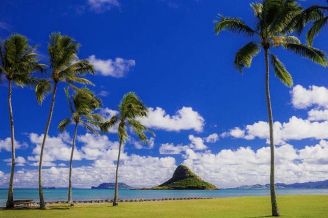 Oahu Circle Island Tour with Waimea Waterfall - Kualoa and Mokoliʻi Island