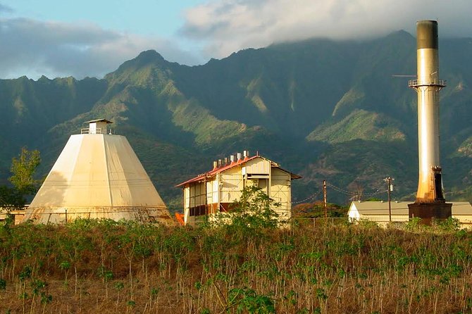 Oahu Circle Island Tour - Byodo-In Temple and the Ko’olau Mountains