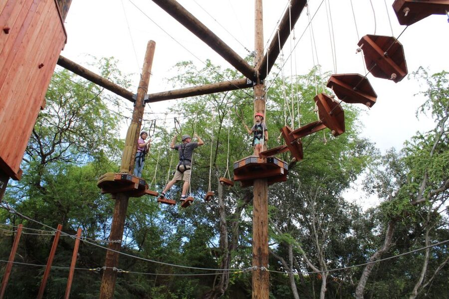 Oahu: Coral Crater Challenging Adventure Course - Getting there from Waikiki