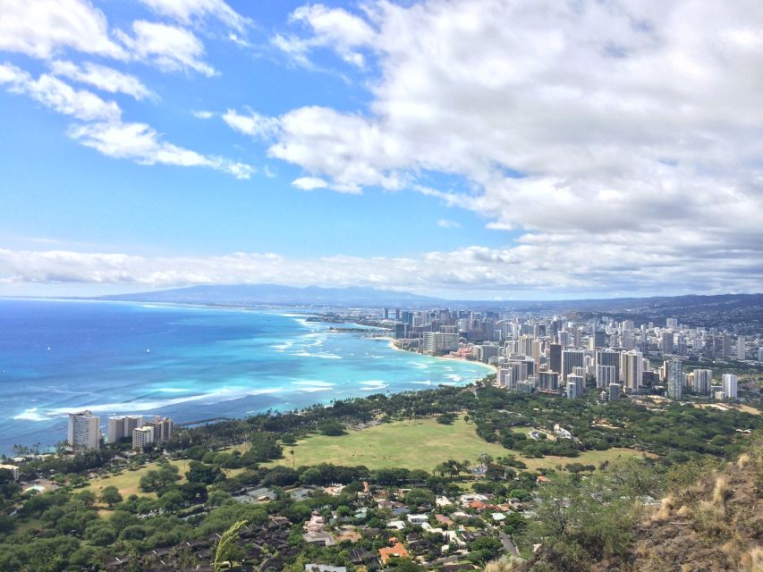 Oahu: Diamond Head Hike with Roundtrip Transportation - Entering Diamond Head before the crowds