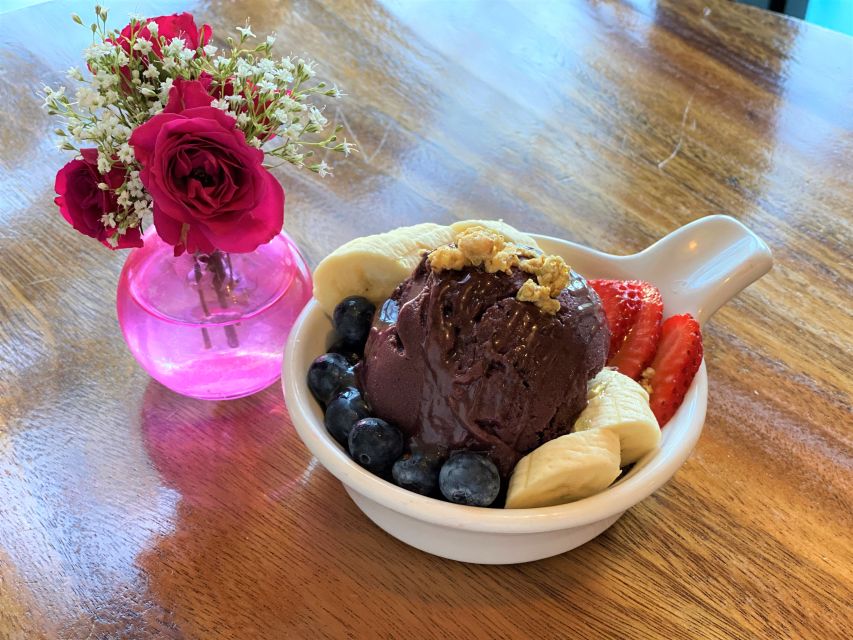 Oahu: Diamond Head Sunrise Hike with Acai Bowl and Malasada - The 30-minute climb to the crater summit