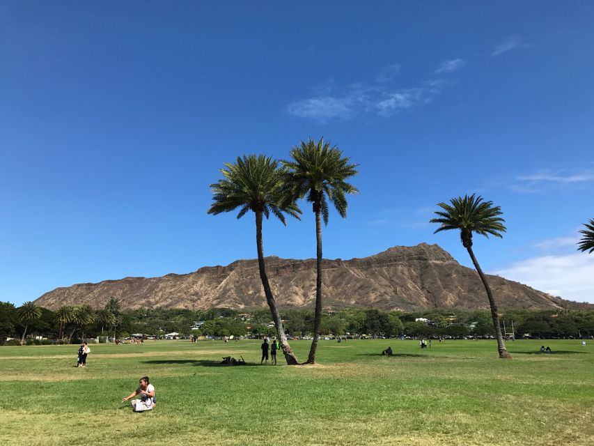Oahu: Diamond Head Sunrise Hike with Acai Bowl and Malasada - What the $99 price covers