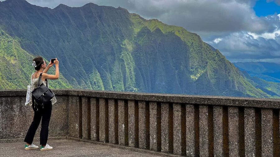 Oahu: Full-Day Guided Hawaiian Food and Photo Tour - Chocolate in Kailua, with a sustainable angle