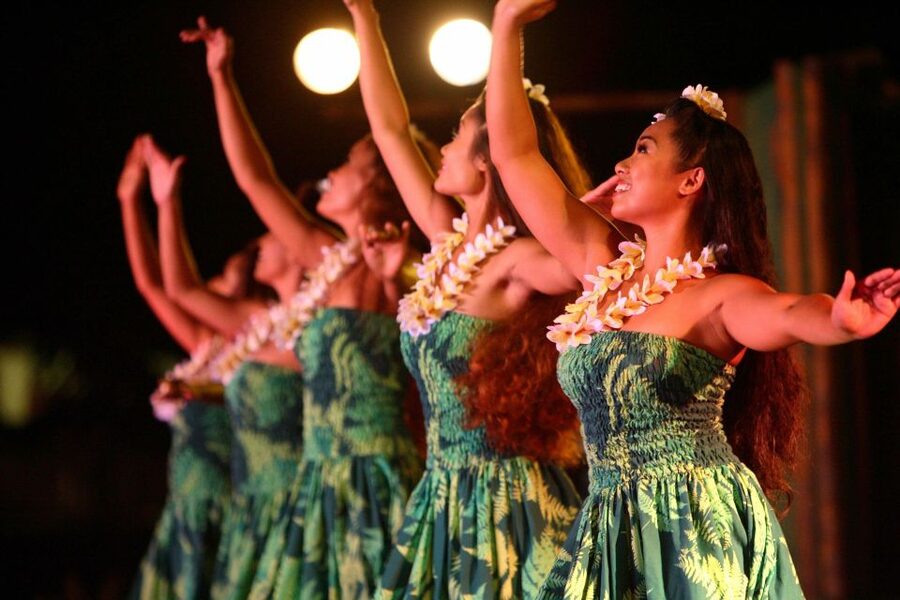 Oahu: Germaine's Traditional Luau Show & Buffet Dinner - Is $124 a fair price?