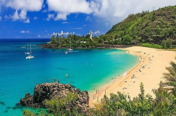 Oahu Grand Circle Island Tour Departing from Waikiki - Haleiwa treats and Dole Plantation