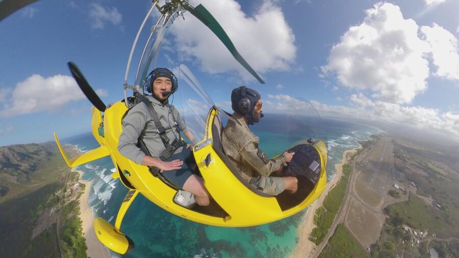 Oahu: Gyroplane Flight over North Shore of Oahu Hawaii - Taking the controls with an instructor beside you