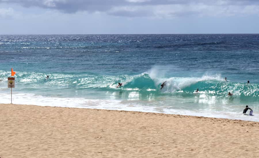 Oahu: Half-Day North Shore Scenic Tour - Kualoa Regional Park and Kahana Bay keep the coast in view
