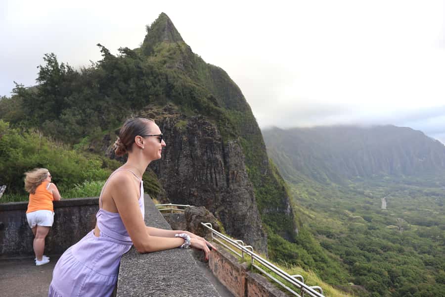 Oahu: Half-Day North Shore Scenic Tour - Haleiwa adds a North Shore town to the route