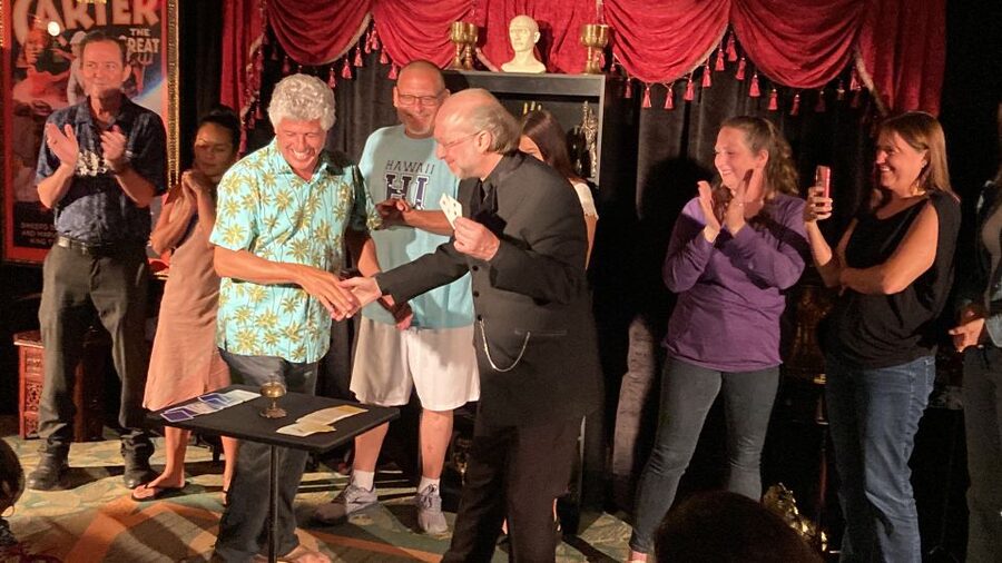 Oahu: Hilton Waikiki Beach Hotel Magical Mystery Show - Front row or regular seating?