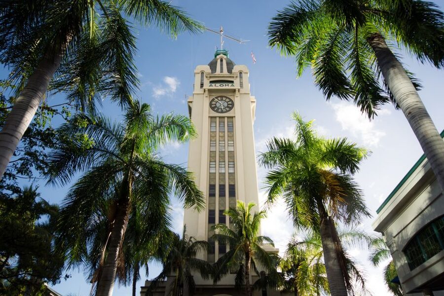 Oahu: Ka Moana Luau Dinner and Show at Aloha Tower - The sword-of-fire finale