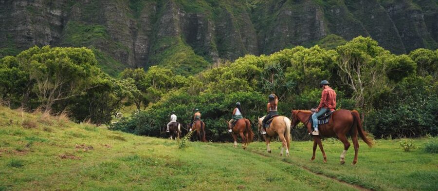 Oahu: Kualoa Hills and Valleys Horseback Riding Tour - Riding into Kualoa Ranch’s Jurassic Valley