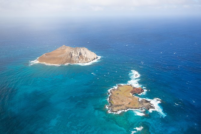 Oahu: Magnum PI Hughes 500 4-Passenger Doors-Off Helicopters - Commentary, cameras, and the real comfort level