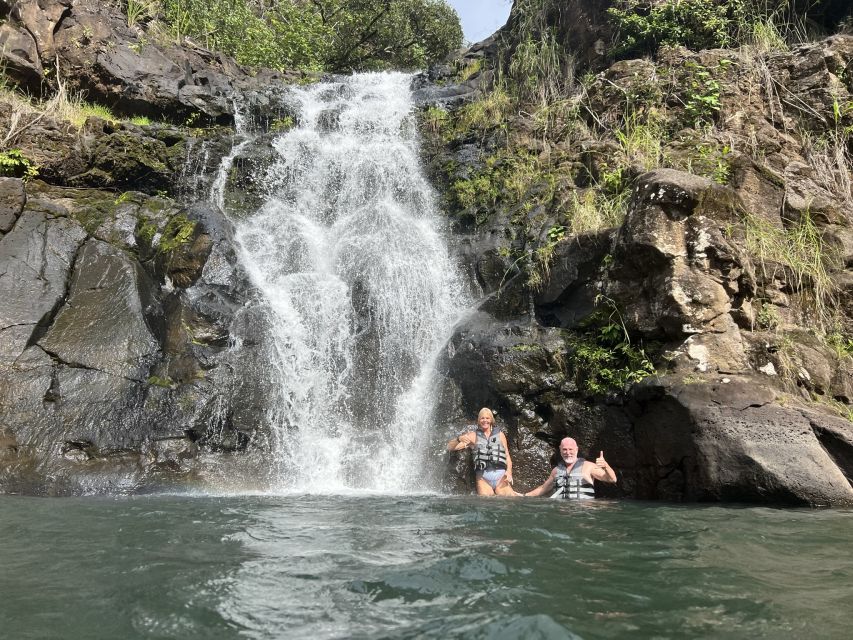 Oahu: Manoa Falls Hike and east side beach day - What to bring and what to expect