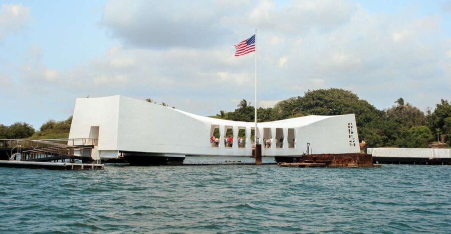 Oahu: Pearl Harbor, USS Arizona, and City Highlights Tour - Why this six-hour combination works