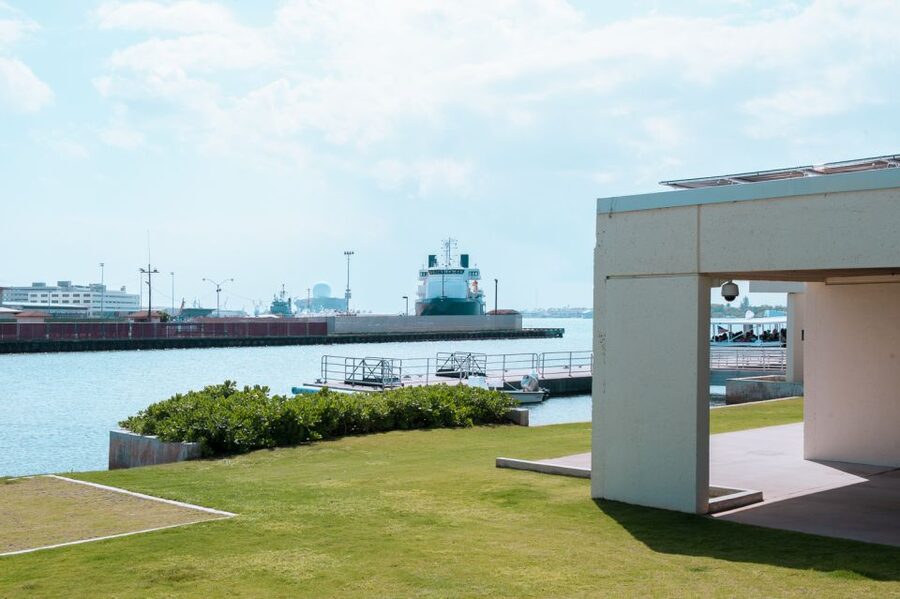 Oahu: Pearl Harbor, USS Arizona, and City Highlights Tour - Crossing Pearl Harbor to the USS Arizona Memorial