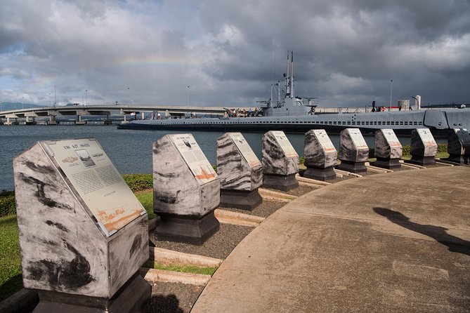 Oahu: Pearl Harbor USS Arizona Memorial Small Group Tour - How the guides shape the experience