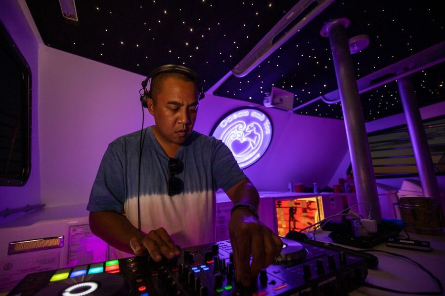 Oahu: Premium Waikiki Sunset Party Cruise with Live DJ - My advice for getting the most from the evening