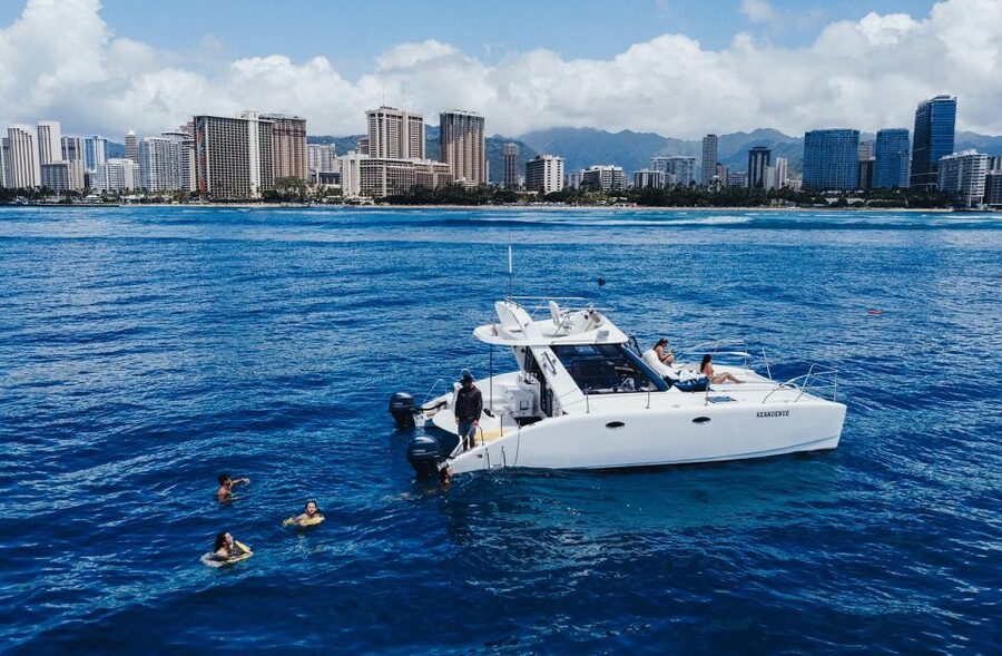 Oahu: Private Turtle Snorkeling with Customizable Itinerary - Safety and service with a small crew