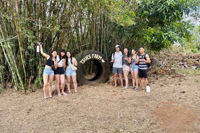 Oahu: Roundtrip Shuttle From Waikiki to Dole Plantation & Haleiwa - The guides can make the ride much better