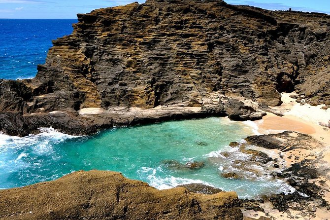 Oahu's Ultimate Tour: Dole, Turtle Snorkel, Pali Lookout & More - Halona Blowhole and the southeast coast