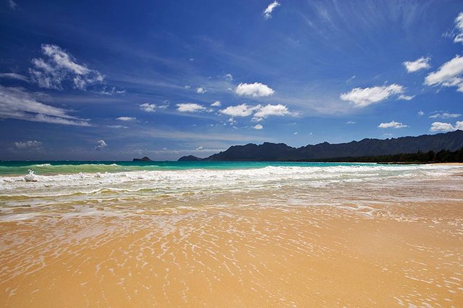 Oahu's Ultimate Tour: Dole, Turtle Snorkel, Pali Lookout & More - Haleiwa and the turtle-snorkeling stop