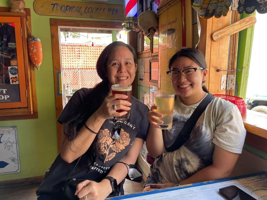 Oahu: Sips & Secrets of Hawaii Pub Crawl - Choosing between the Beer Bundle and Dry Run