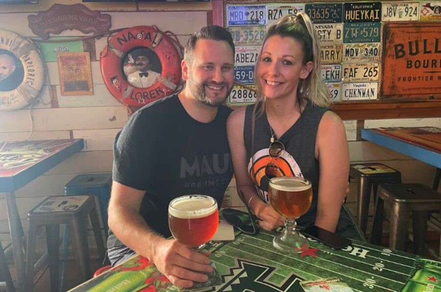 Oahu: Sips & Secrets of Hawaii Pub Crawl - The guide makes the history work
