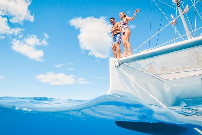 Oahu Small Group Snorkel Tour with Yacht Cruise - Returning to a Yacht Lunch