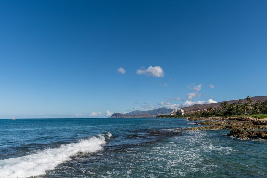 Oahu: Snorkel & Sailing Adventure along Ko Olina Coast - Reaching the offshore snorkeling spot